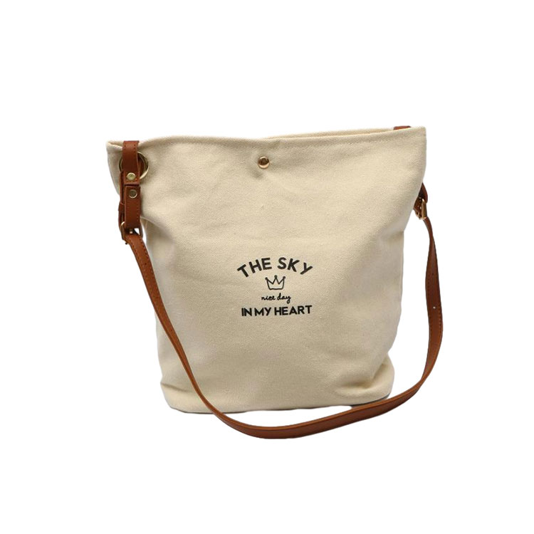 Estetyczna torba na ramię typu crossbody